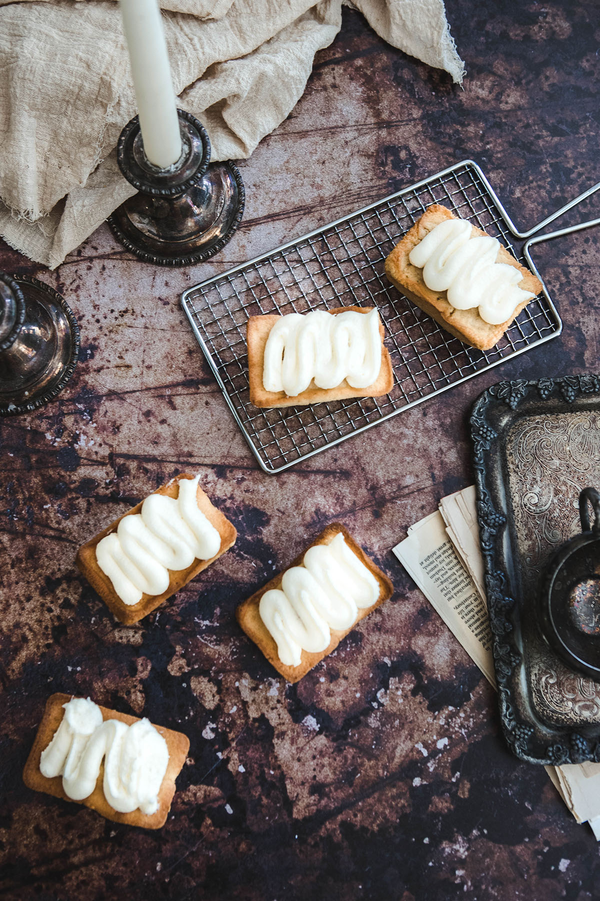 Butterscotch Icing: Fluffy, Fast, Delicious Butterscotch Frosting