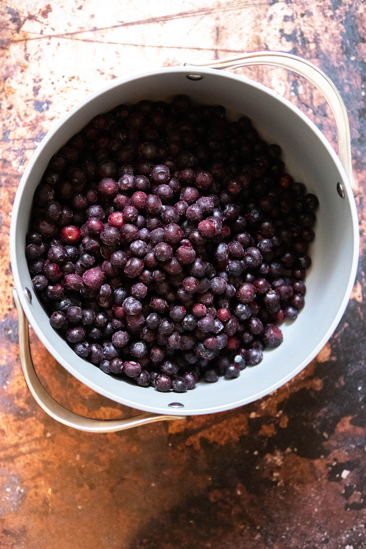 blueberries in a pot