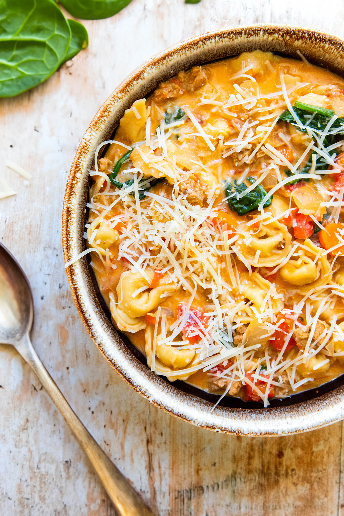 Creamy Vegetarian Tortellini Soup: An Easy Soup Recipe