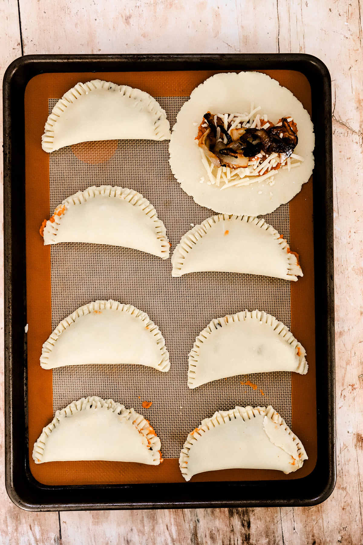 Easy Pumpkin Empanadas Recipe: Baked Empanadas!
