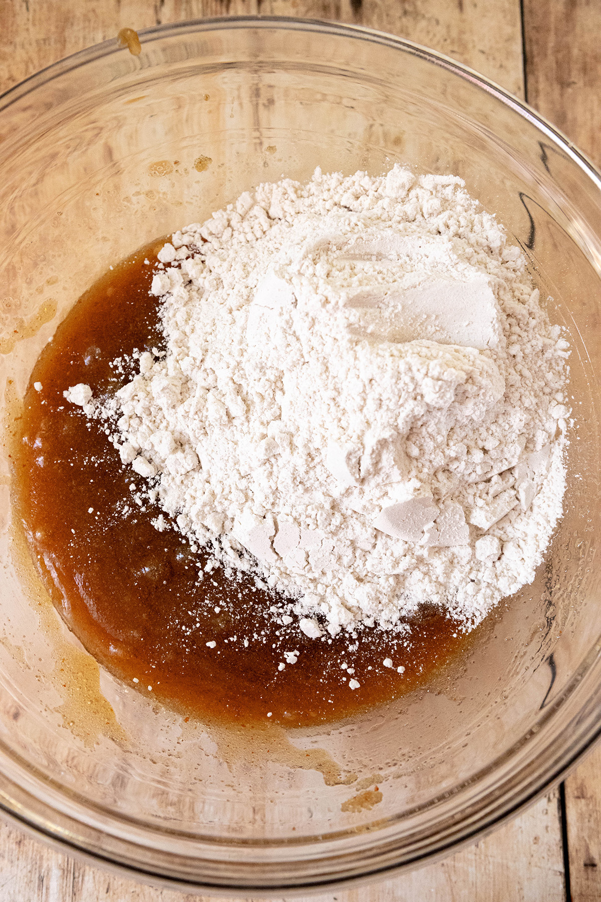 wet and dry ingredients for cookies